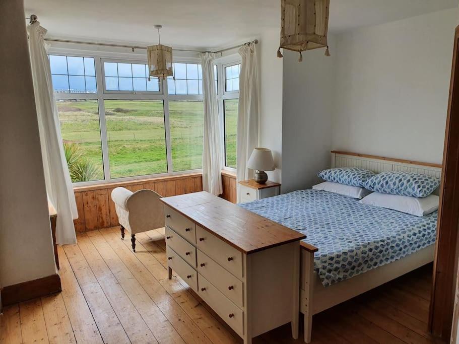 Huge 7 Bed Hse For Large Groups Close By The Beach Bude Exterior photo
